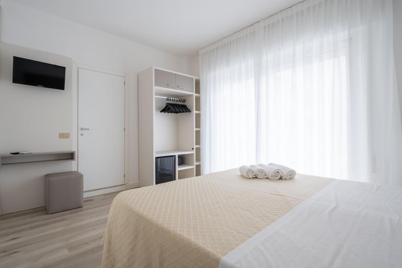 Hotel Boston 3 Stelle Superior Frontemare 利多迪迪耶索洛 外观 照片
