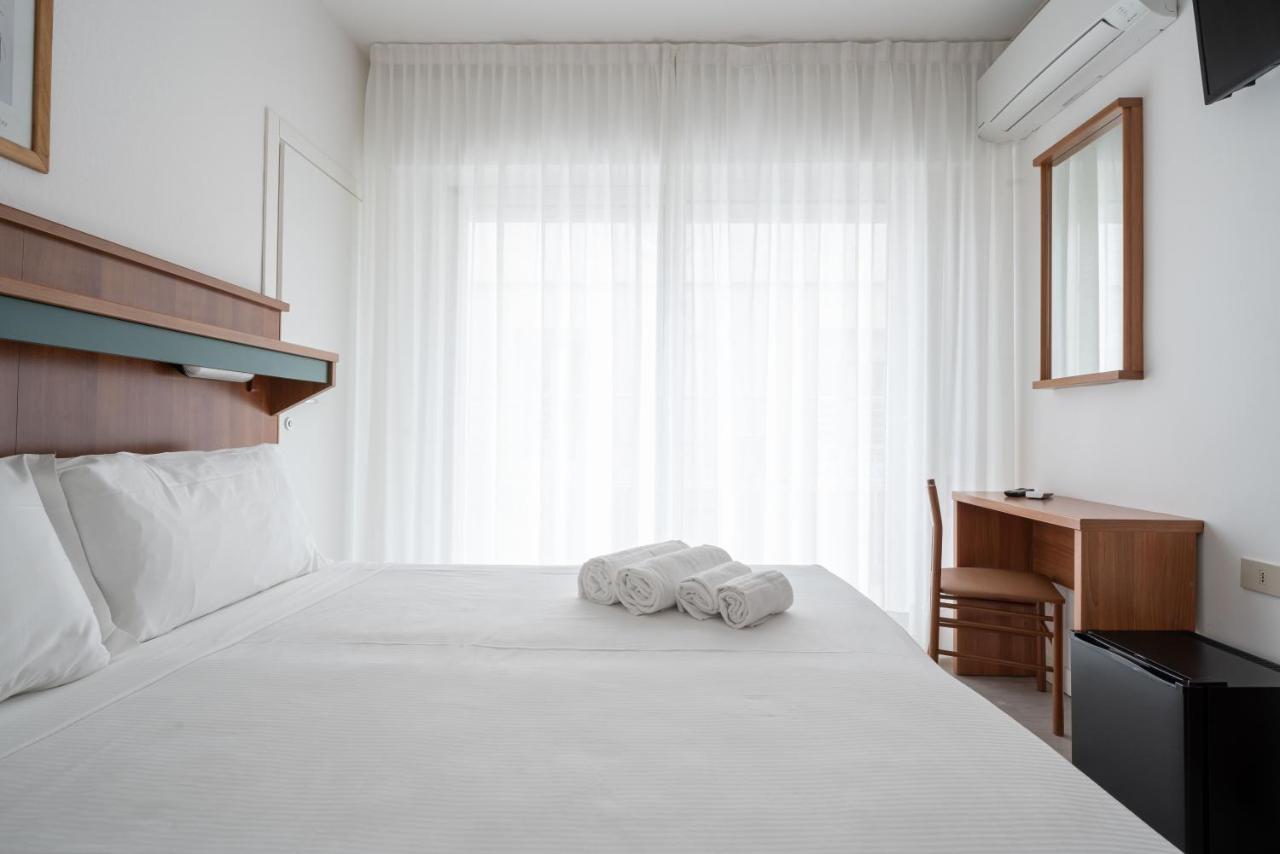 Hotel Boston 3 Stelle Superior Frontemare 利多迪迪耶索洛 外观 照片